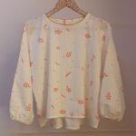 شومیز زنانه طرح گل مینیمال